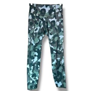 Athleta High Rise Camo Crop Leggings Lightning Green Size S Sculpting Athleisure